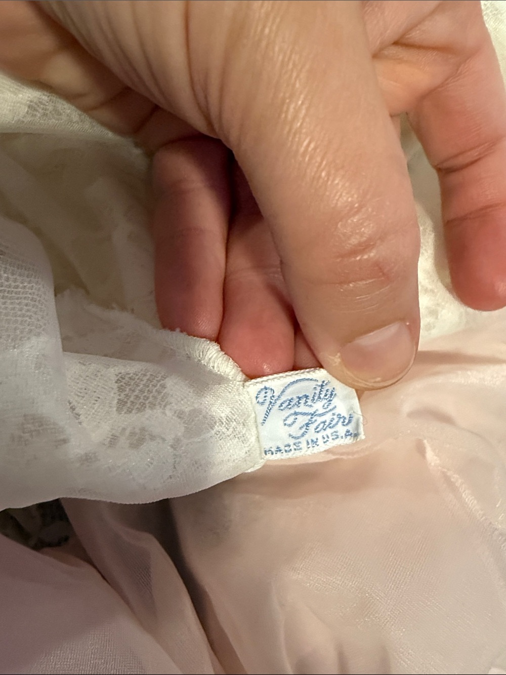 Vintage Vanity Fair Night dress overlay - Picture 5 of 6